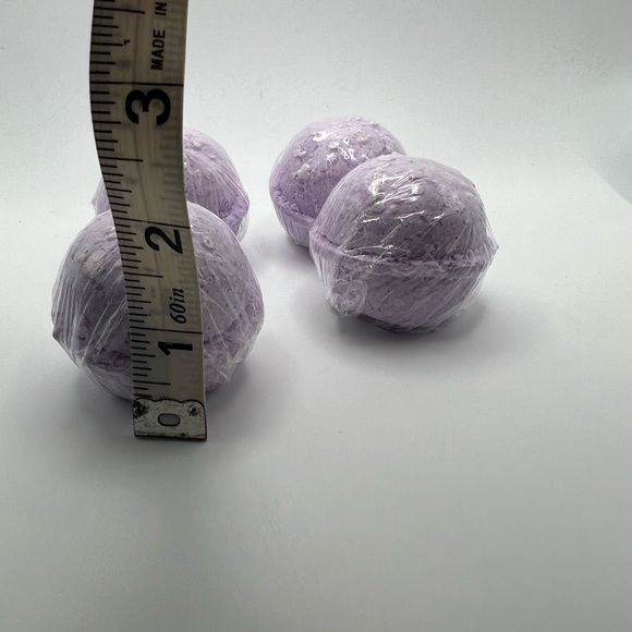 4 large lavender bath bombs. - Picture 8 of 8